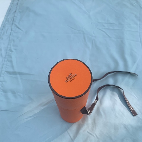 COPY - Hermes Silk Twilly Twill Scarf. - Picture 3 of 10